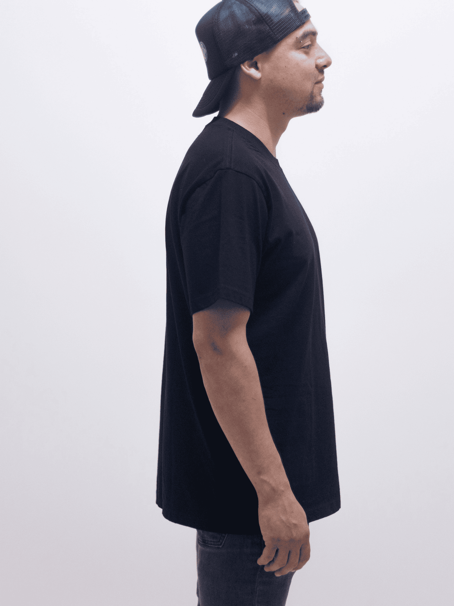 polera regular fit hombre negra